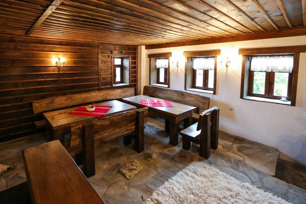 Yancheva Guest House Delchevo Luaran gambar