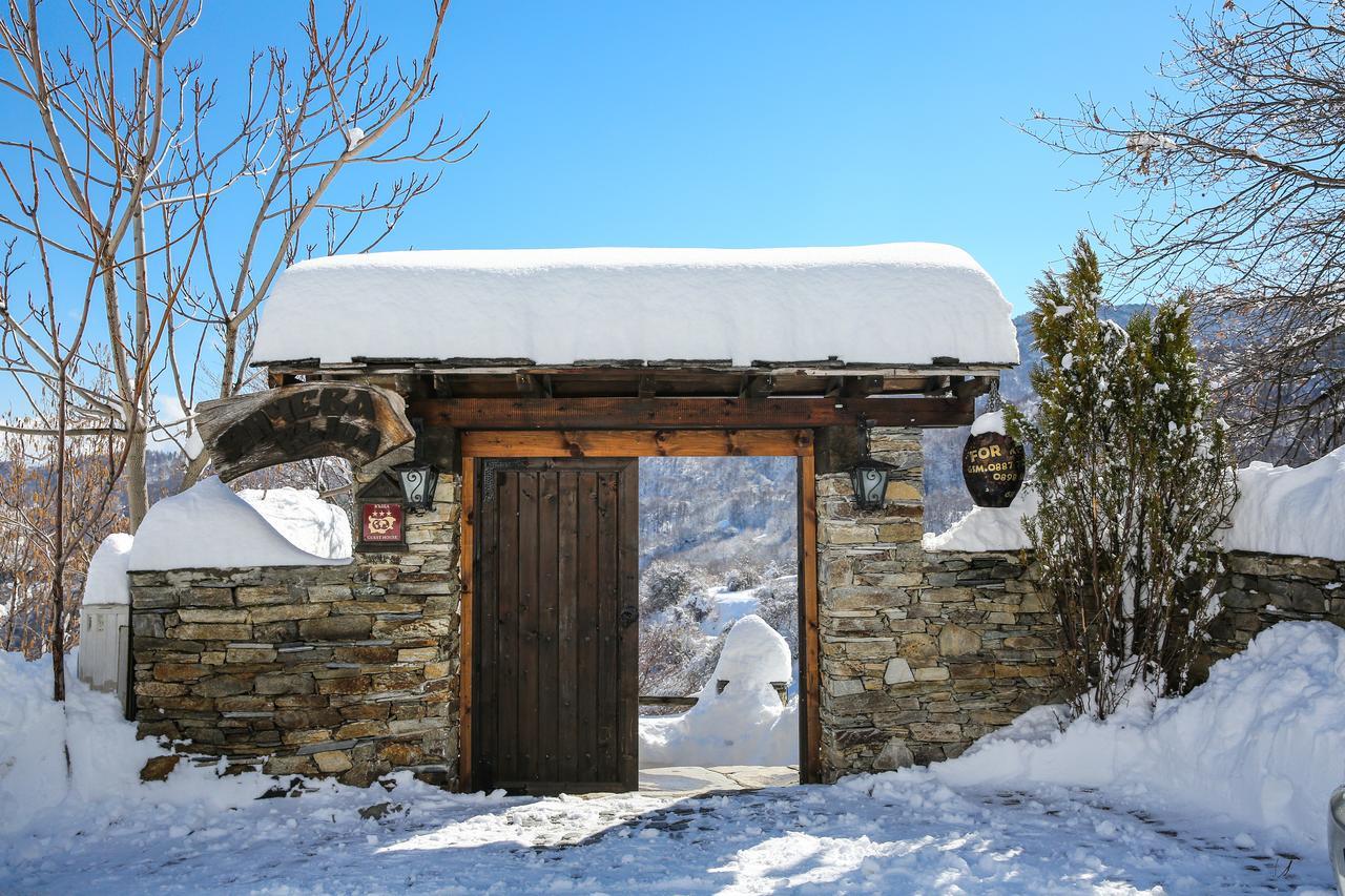 Yancheva Guest House Delchevo Luaran gambar