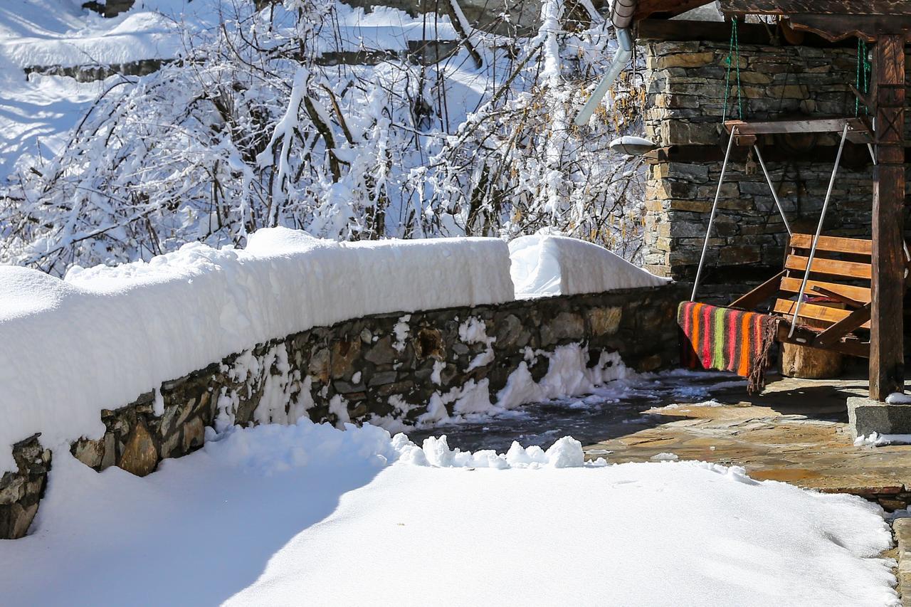 Yancheva Guest House Delchevo Luaran gambar